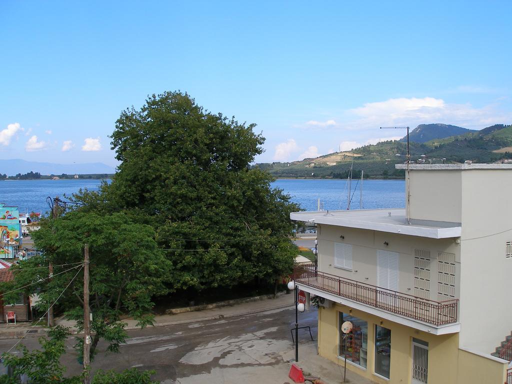 Anastasia - Efthimios Apartments Agios Konstantinos  Exteriör bild