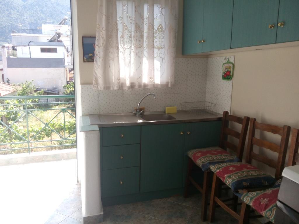 Anastasia - Efthimios Apartments Agios Konstantinos  Exteriör bild