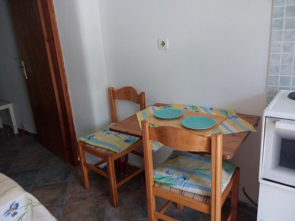Anastasia - Efthimios Apartments Agios Konstantinos  Exteriör bild