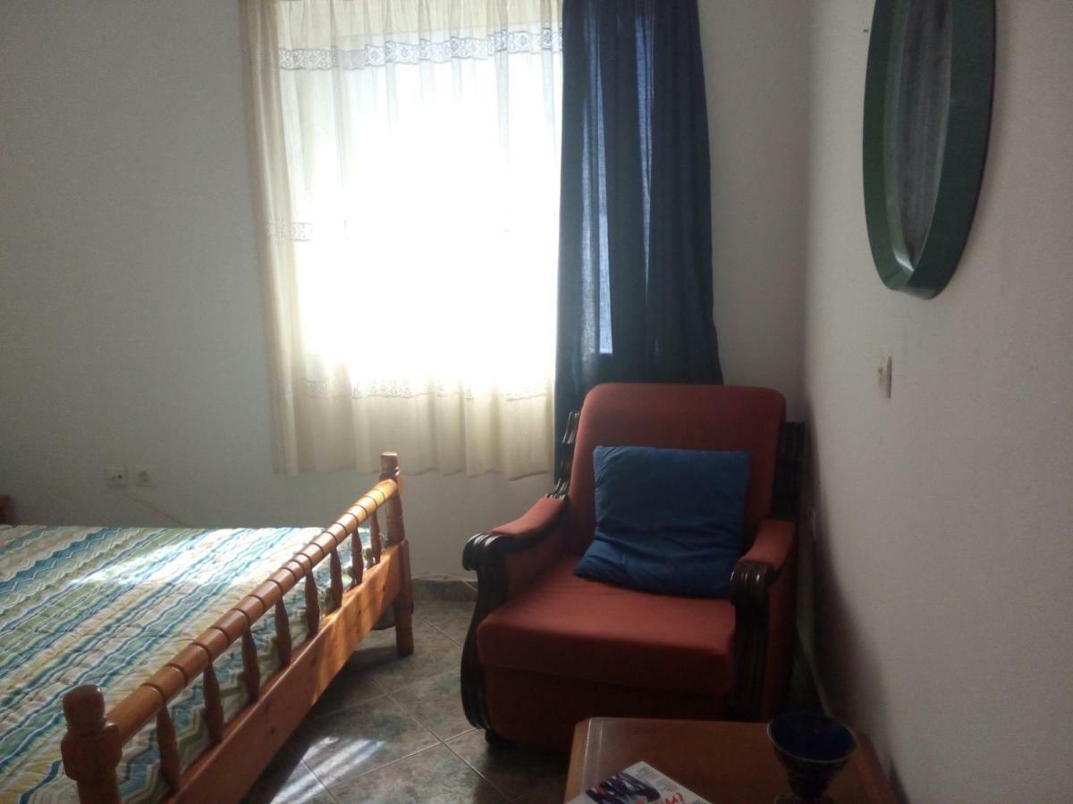 Anastasia - Efthimios Apartments Agios Konstantinos  Exteriör bild